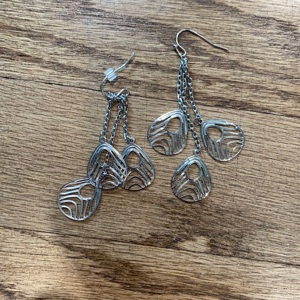 Dangle Leaf Earrings